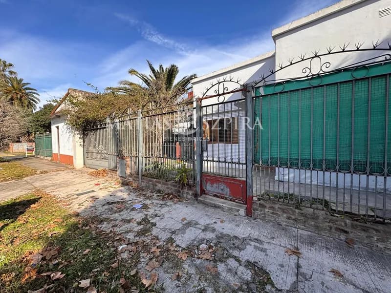 Casa en venta · Ituzaingó Norte, Ituzaingó, GBA Oeste, Provincia de Buenos Aires Casa en venta · Ituzaingó Norte, Ituzaingó, GBA Oeste, Provincia de Buenos Aires