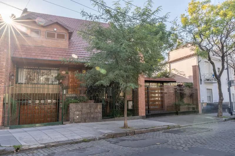 Casa en venta · Flores, CABA Casa en venta · Flores, CABA
