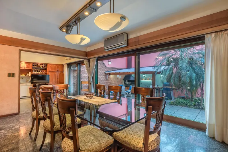 Casa en venta · Flores, CABA Casa en venta · Flores, CABA