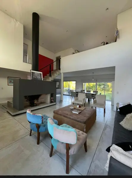 Casa en venta · Barrancas de Santa Maria, Pacheco, GBA Norte, Provincia de Buenos Aires Casa en venta · Barrancas de Santa Maria, Pacheco, GBA Norte, Provincia de Buenos Aires