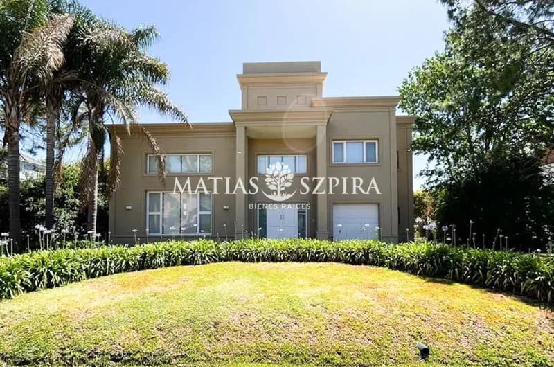Casa en venta · Campos de Alvarez, Moreno, GBA Oeste, Provincia de Buenos Aires Casa en venta · Campos de Alvarez, Moreno, GBA Oeste, Provincia de Buenos Aires