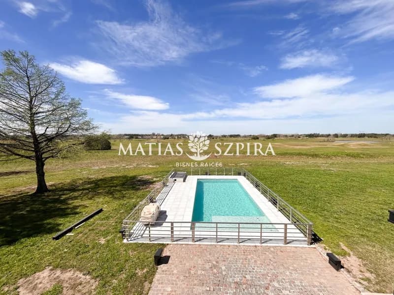 Casa en venta · El Nacional Club de Campo, General Rodriguez, GBA Oeste, Provincia de Buenos Aires Casa en venta · El Nacional Club de Campo, General Rodriguez, GBA Oeste, Provincia de Buenos Aires