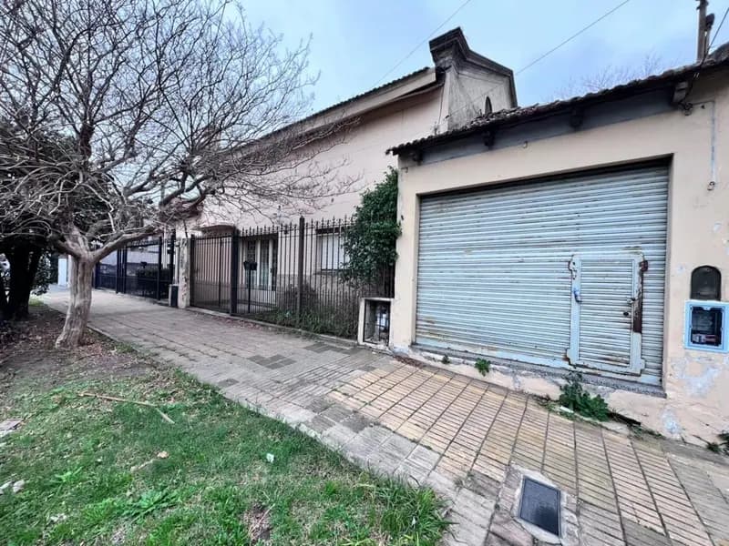 Casa en venta · Ramos Mejia, La Matanza, GBA Oeste, Provincia de Buenos Aires Casa en venta · Ramos Mejia, La Matanza, GBA Oeste, Provincia de Buenos Aires