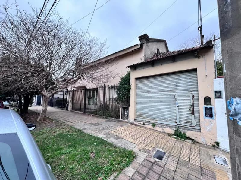 Casa en venta · Ramos Mejia, La Matanza, GBA Oeste, Provincia de Buenos Aires Casa en venta · Ramos Mejia, La Matanza, GBA Oeste, Provincia de Buenos Aires