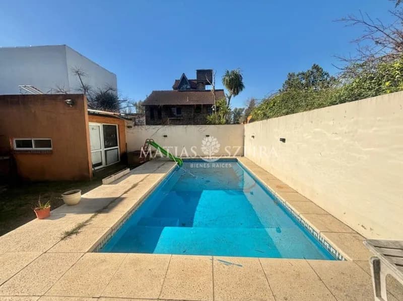 Casa en venta · Villa Gobernador Udaondo, Ituzaingó, GBA Oeste, Provincia de Buenos Aires Casa en venta · Villa Gobernador Udaondo, Ituzaingó, GBA Oeste, Provincia de Buenos Aires