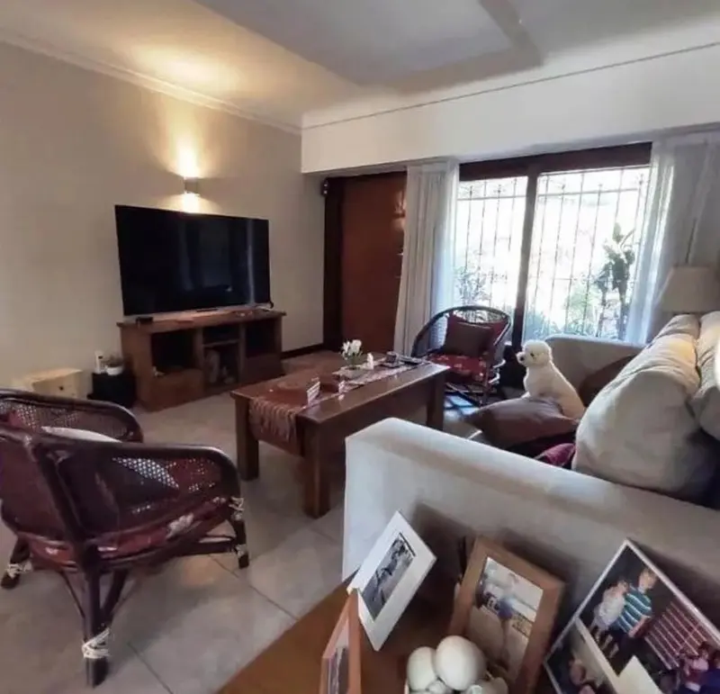 Casa en venta · Lomas del Mirador, La Matanza, GBA Oeste, Provincia de Buenos Aires Casa en venta · Lomas del Mirador, La Matanza, GBA Oeste, Provincia de Buenos Aires