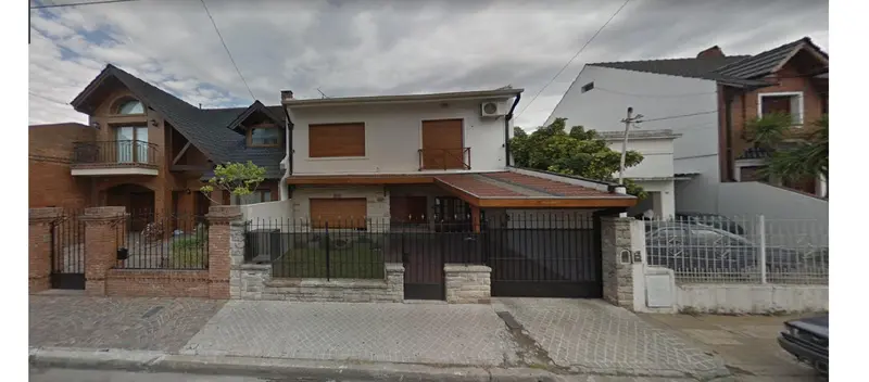 Casa en venta · Villa Sarmiento, Morón, GBA Oeste, Provincia de Buenos Aires Casa en venta · Villa Sarmiento, Morón, GBA Oeste, Provincia de Buenos Aires