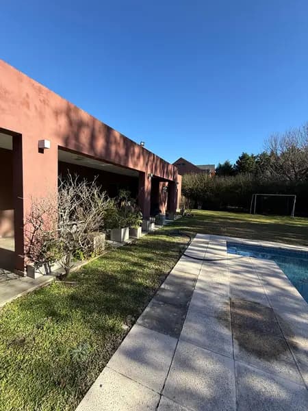 Casa en venta · Santa Ana, Moreno, GBA Oeste, Provincia de Buenos Aires Casa en venta · Santa Ana, Moreno, GBA Oeste, Provincia de Buenos Aires