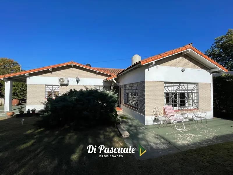Casa en venta · Francisco Alvarez, Moreno, GBA Oeste, Provincia de Buenos Aires Casa en venta · Francisco Alvarez, Moreno, GBA Oeste, Provincia de Buenos Aires
