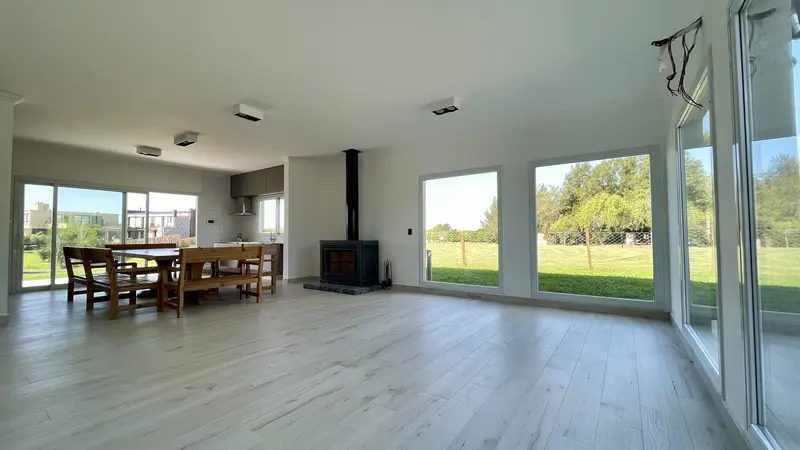 Casa en venta · El Cazal, Escobar, GBA Norte, Provincia de Buenos Aires Casa en venta · El Cazal, Escobar, GBA Norte, Provincia de Buenos Aires