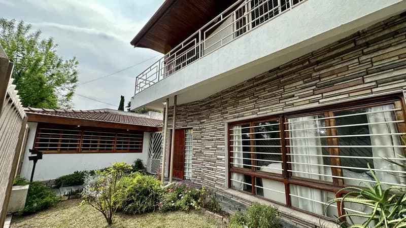 Casa en venta · Ituzaingó Norte, Ituzaingó, GBA Oeste, Provincia de Buenos Aires Casa en venta · Ituzaingó Norte, Ituzaingó, GBA Oeste, Provincia de Buenos Aires