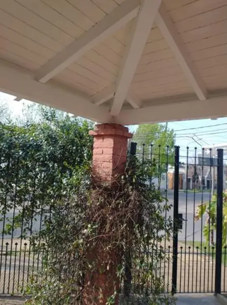 Casa en venta · Castelar, Morón, GBA Oeste, Provincia de Buenos Aires Casa en venta · Castelar, Morón, GBA Oeste, Provincia de Buenos Aires