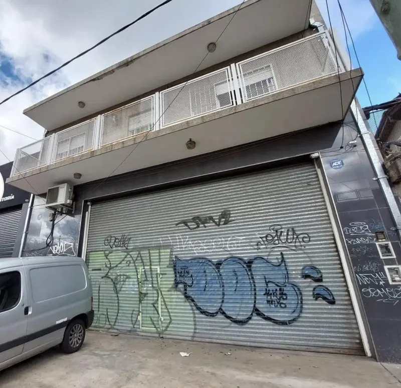 Depósito en venta · Villa Luzuriaga, La Matanza, GBA Oeste, Provincia de Buenos Aires Depósito en venta · Villa Luzuriaga, La Matanza, GBA Oeste, Provincia de Buenos Aires