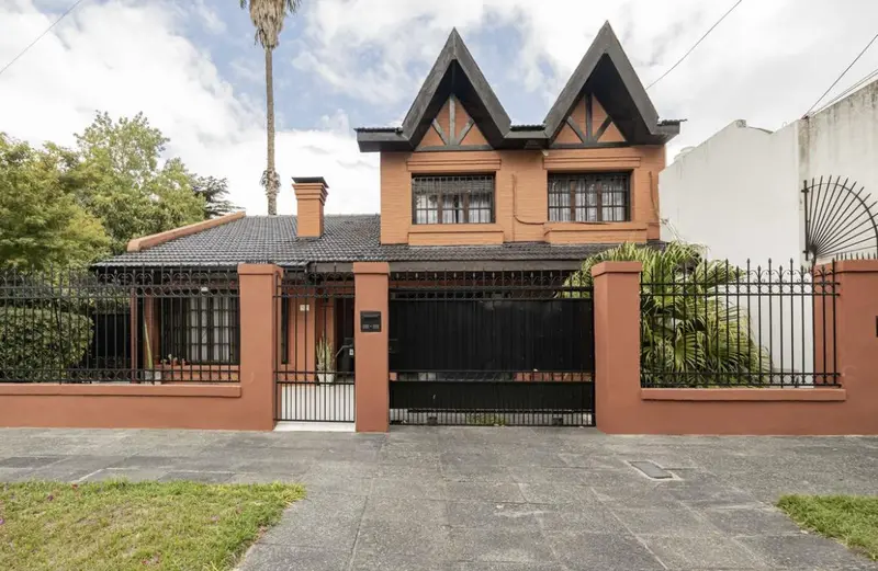 Casa en venta · Haedo, Morón, GBA Oeste, Provincia de Buenos Aires Casa en venta · Haedo, Morón, GBA Oeste, Provincia de Buenos Aires