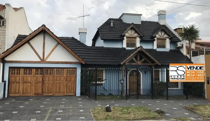 Casa en venta · Ramos Mejia, La Matanza, GBA Oeste, Provincia de Buenos Aires Casa en venta · Ramos Mejia, La Matanza, GBA Oeste, Provincia de Buenos Aires