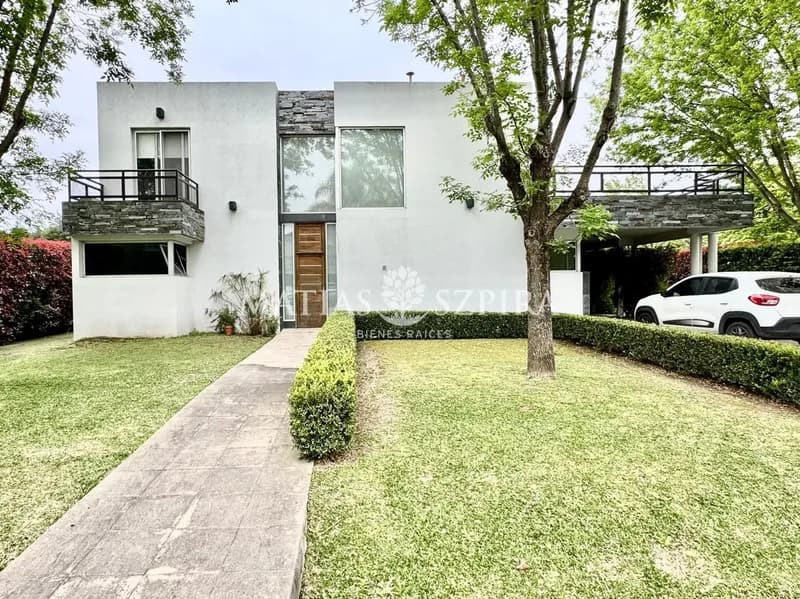 Casa en venta · Santa Ana, Moreno, GBA Oeste, Provincia de Buenos Aires Casa en venta · Santa Ana, Moreno, GBA Oeste, Provincia de Buenos Aires