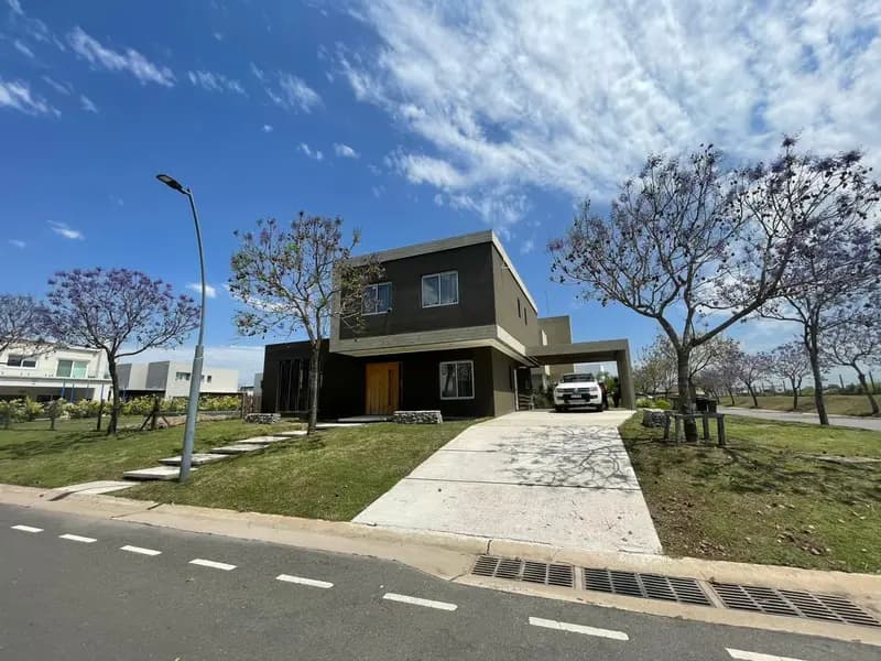 Casa en venta · Puertos del Lago, Escobar, GBA Norte, Provincia de Buenos Aires Casa en venta · Puertos del Lago, Escobar, GBA Norte, Provincia de Buenos Aires