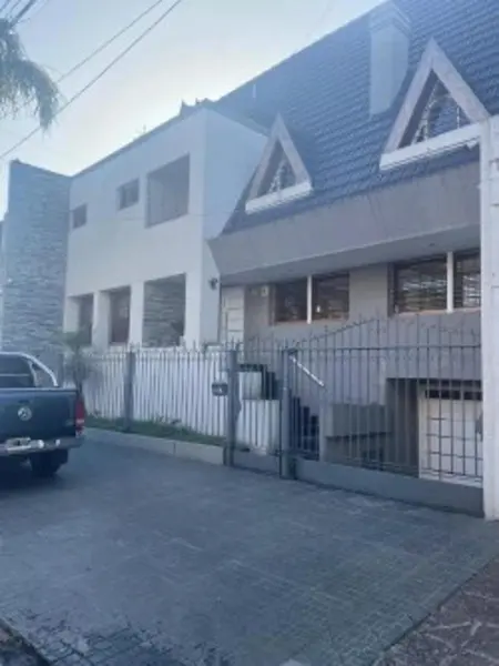 Casa en venta · Ramos Mejia, La Matanza, GBA Oeste, Provincia de Buenos Aires Casa en venta · Ramos Mejia, La Matanza, GBA Oeste, Provincia de Buenos Aires
