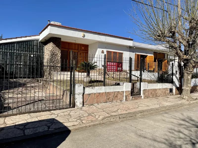 Casa en venta · Villa Carlos Paz, Punilla, Córdoba Casa en venta · Villa Carlos Paz, Punilla, Córdoba