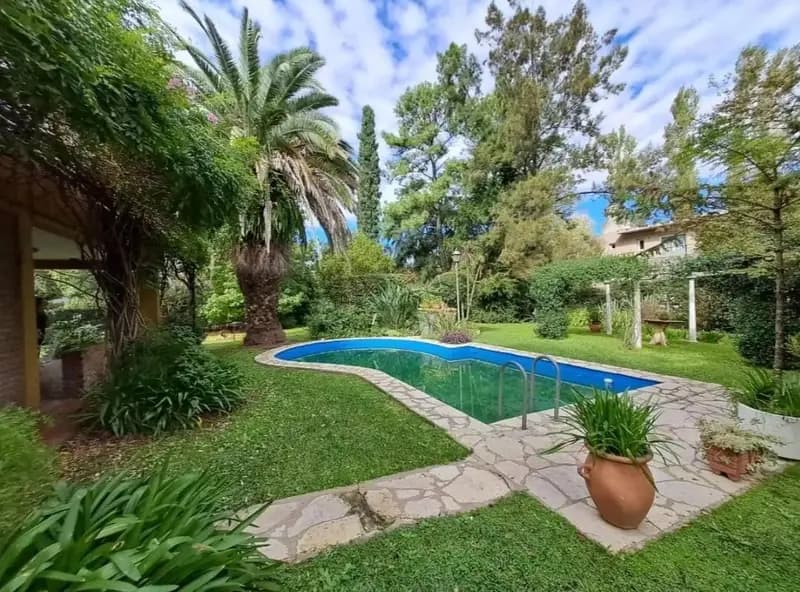 Casa en venta · Ezeiza, GBA Sur, Provincia de Buenos Aires Casa en venta · Ezeiza, GBA Sur, Provincia de Buenos Aires