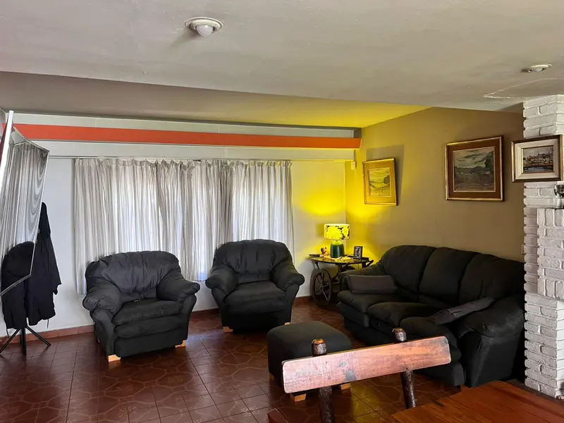 Casa en venta · Villa Sarmiento, Morón, GBA Oeste, Provincia de Buenos Aires Casa en venta · Villa Sarmiento, Morón, GBA Oeste, Provincia de Buenos Aires