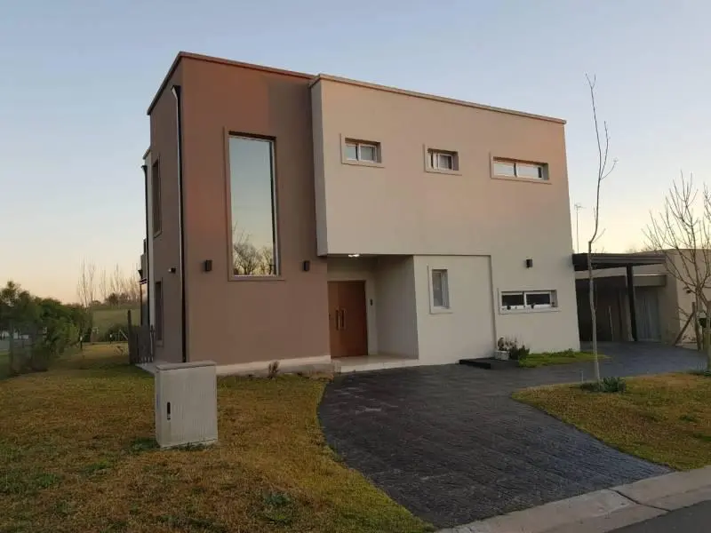 Casa en venta · Pilar Del Este, Pilar, GBA Norte, Provincia de Buenos Aires Casa en venta · Pilar Del Este, Pilar, GBA Norte, Provincia de Buenos Aires