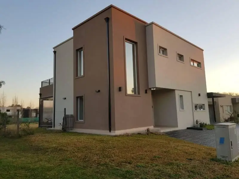 Casa en venta · Pilar Del Este, Pilar, GBA Norte, Provincia de Buenos Aires Casa en venta · Pilar Del Este, Pilar, GBA Norte, Provincia de Buenos Aires