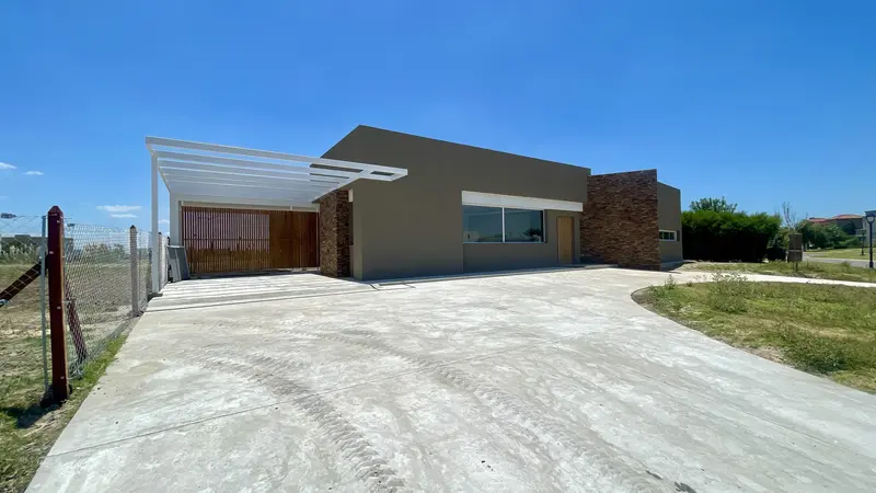 Casa en venta · San Sebastián, Pilar, GBA Norte, Provincia de Buenos Aires Casa en venta · San Sebastián, Pilar, GBA Norte, Provincia de Buenos Aires
