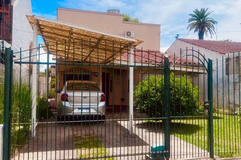 Casa en venta · Ituzaingó Norte, Ituzaingó, GBA Oeste, Provincia de Buenos Aires Casa en venta · Ituzaingó Norte, Ituzaingó, GBA Oeste, Provincia de Buenos Aires