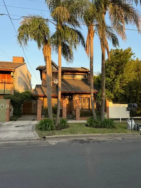 Casa en venta · Ituzaingó Norte, Ituzaingó, GBA Oeste, Provincia de Buenos Aires Casa en venta · Ituzaingó Norte, Ituzaingó, GBA Oeste, Provincia de Buenos Aires