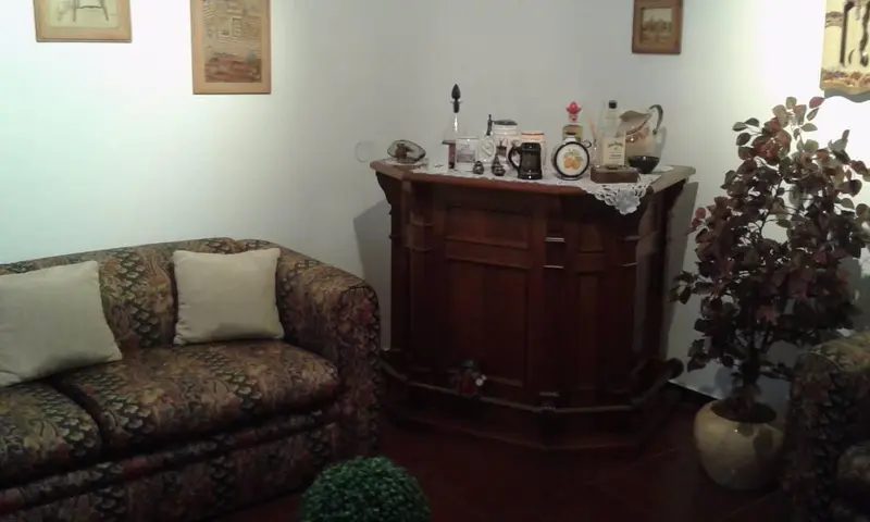 Casa en venta · Quilmes, GBA Sur, Provincia de Buenos Aires Casa en venta · Quilmes, GBA Sur, Provincia de Buenos Aires