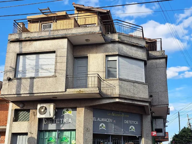 Casa en venta · Quilmes, GBA Sur, Provincia de Buenos Aires Casa en venta · Quilmes, GBA Sur, Provincia de Buenos Aires