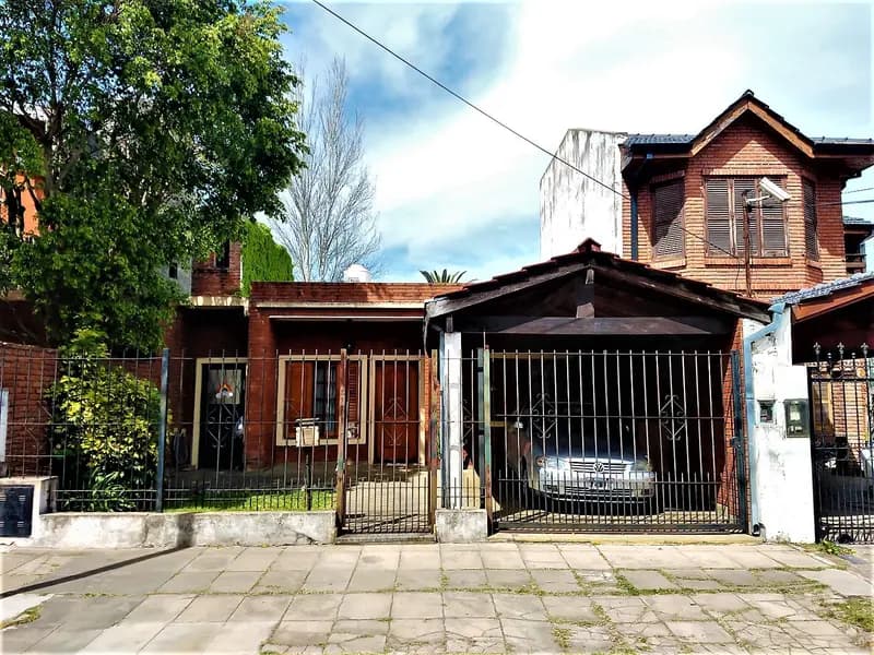 Casa en venta · Ramos Mejia, La Matanza, GBA Oeste, Provincia de Buenos Aires Casa en venta · Ramos Mejia, La Matanza, GBA Oeste, Provincia de Buenos Aires
