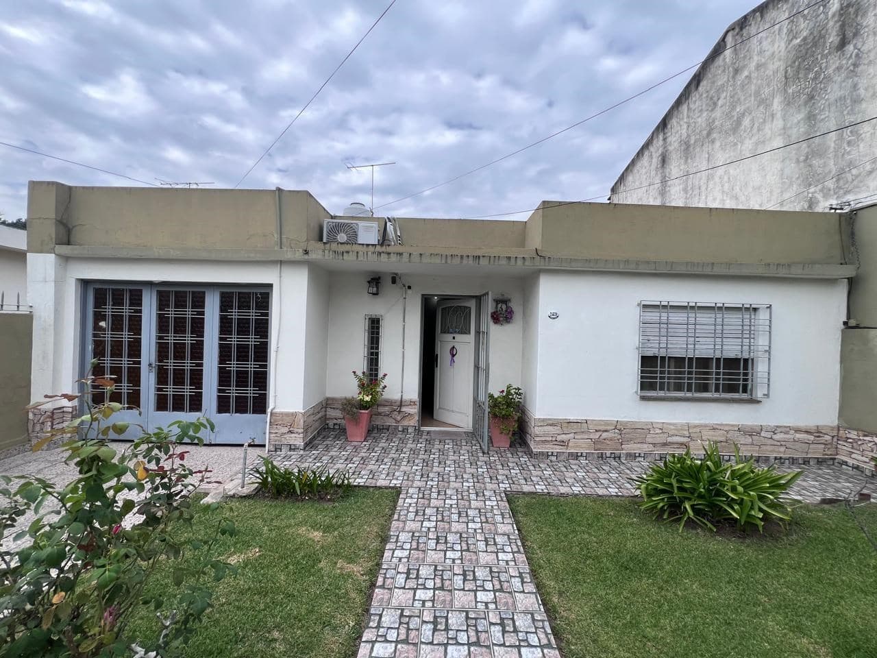 Casa en venta · Morón, GBA Oeste, Provincia de Buenos Aires Casa en venta · Morón, GBA Oeste, Provincia de Buenos Aires