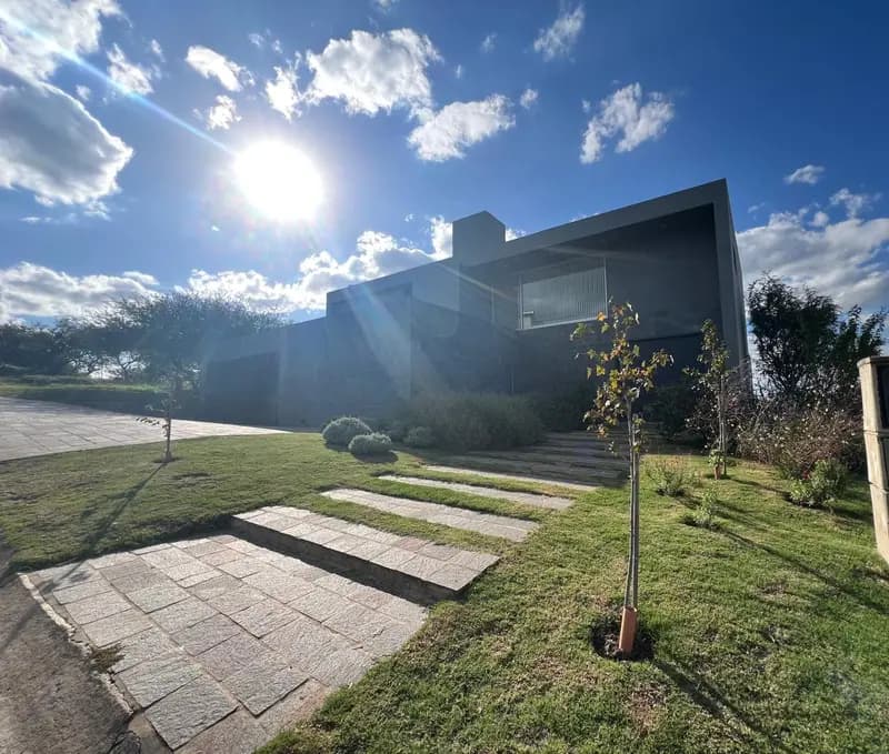 Casa en venta · La Pankana, La Calera, Colon, Córdoba Casa en venta · La Pankana, La Calera, Colon, Córdoba