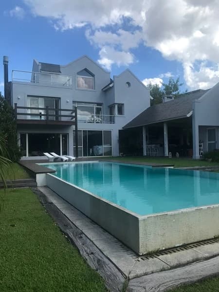 Casa en venta · Los Castores, Nordelta, Tigre, GBA Norte, Provincia de Buenos Aires Casa en venta · Los Castores, Nordelta, Tigre, GBA Norte, Provincia de Buenos Aires