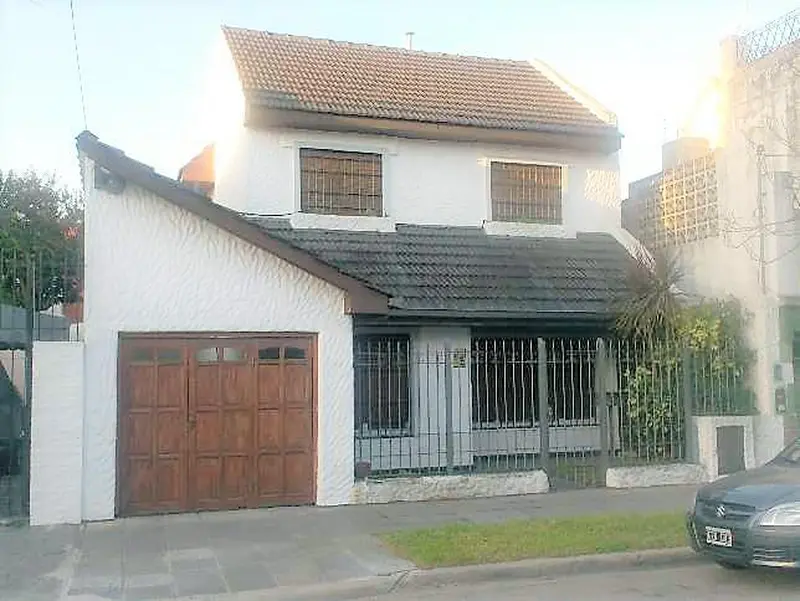 Casa en venta · Ramos Mejia, La Matanza, GBA Oeste, Provincia de Buenos Aires Casa en venta · Ramos Mejia, La Matanza, GBA Oeste, Provincia de Buenos Aires