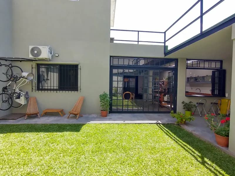 Casa en venta · Haedo, Morón, GBA Oeste, Provincia de Buenos Aires Casa en venta · Haedo, Morón, GBA Oeste, Provincia de Buenos Aires