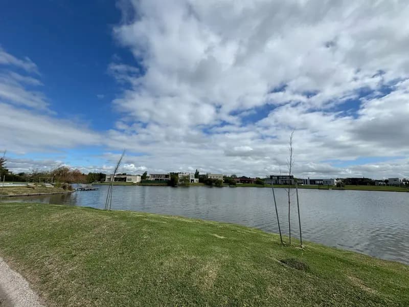 Casa en venta · San Sebastián, Pilar, GBA Norte, Provincia de Buenos Aires Casa en venta · San Sebastián, Pilar, GBA Norte, Provincia de Buenos Aires