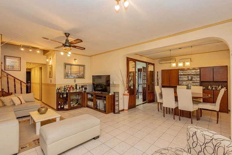 Casa en venta · Haedo, Morón, GBA Oeste, Provincia de Buenos Aires Casa en venta · Haedo, Morón, GBA Oeste, Provincia de Buenos Aires