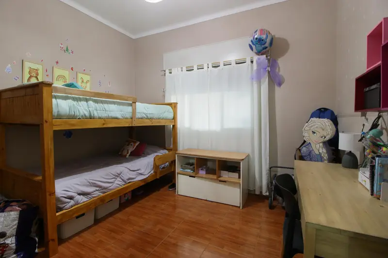 Casa en venta · Burzaco, Almirante Brown, GBA Sur, Provincia de Buenos Aires Casa en venta · Burzaco, Almirante Brown, GBA Sur, Provincia de Buenos Aires
