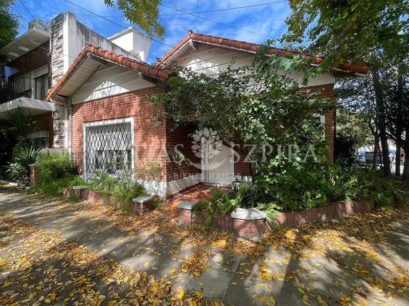 Casa en venta · Castelar Norte, Castelar, Morón, GBA Oeste, Provincia de Buenos Aires Casa en venta · Castelar Norte, Castelar, Morón, GBA Oeste, Provincia de Buenos Aires