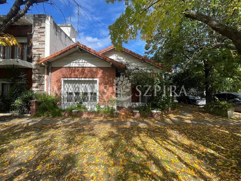 Casa en venta · Castelar Norte, Castelar, Morón, GBA Oeste, Provincia de Buenos Aires Casa en venta · Castelar Norte, Castelar, Morón, GBA Oeste, Provincia de Buenos Aires