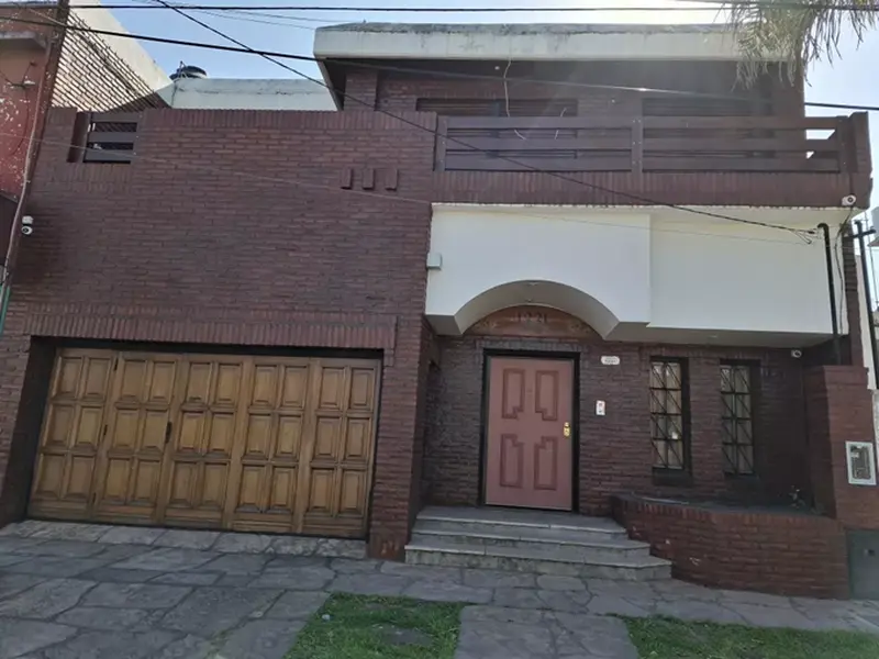 Casa en venta · Ituzaingó, GBA Oeste, Provincia de Buenos Aires Casa en venta · Ituzaingó, GBA Oeste, Provincia de Buenos Aires