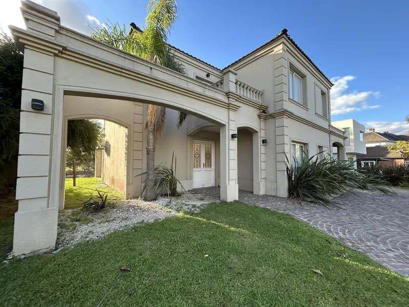 Casa en venta · Los Castores, Nordelta, Tigre, GBA Norte, Provincia de Buenos Aires Casa en venta · Los Castores, Nordelta, Tigre, GBA Norte, Provincia de Buenos Aires