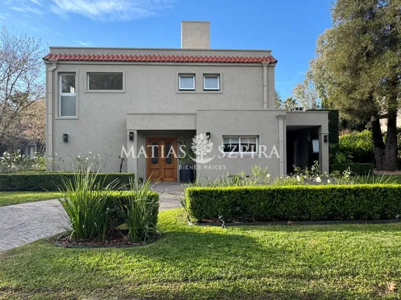 Casa en venta · El Resuello, La Reja, Moreno, GBA Oeste, Provincia de Buenos Aires Casa en venta · El Resuello, La Reja, Moreno, GBA Oeste, Provincia de Buenos Aires